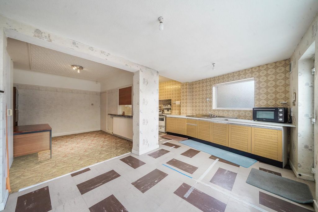 Property photo 1 of 11 45 Ivanhoe Drive - Fjefgs4Ftd70Fnoh53Lc.Jpg