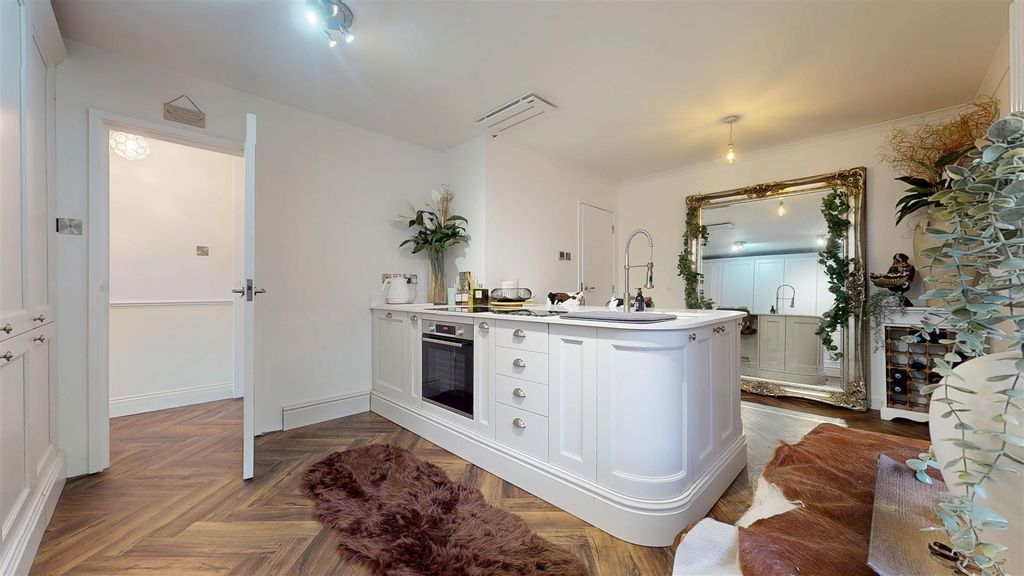 Property photo 1 of 29 08142025_161147.Jpg