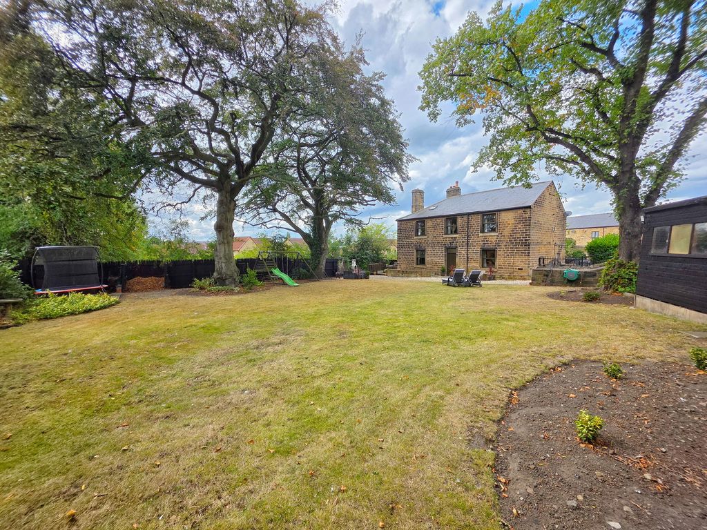 Property photo 1 of 31