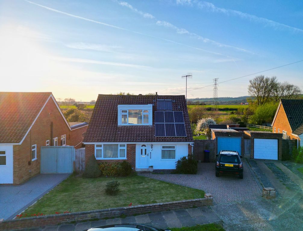 Property photo 2 of 17