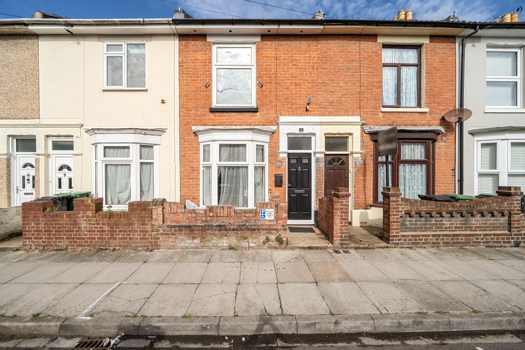 Property photo 1 of 13