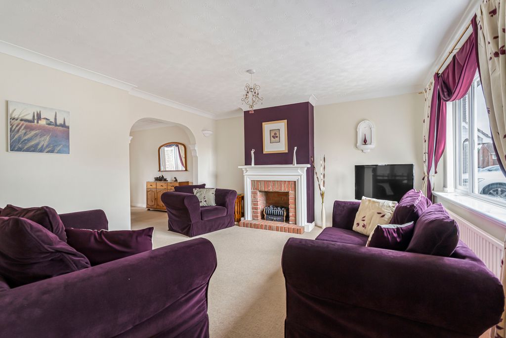 Property photo 3 of 22 2359155