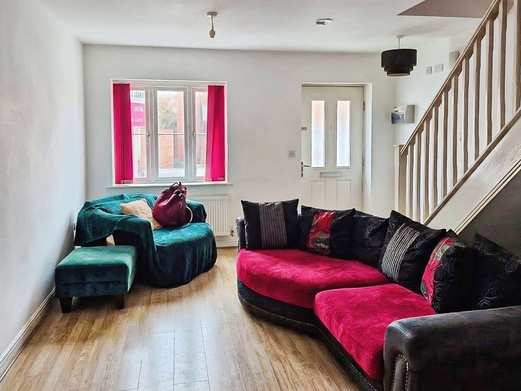 Property photo 2 of 9