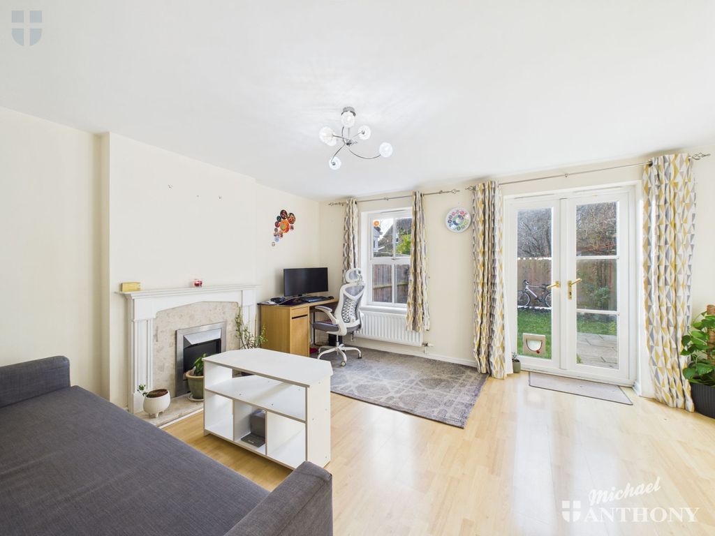 Property photo 2 of 16 749Fe37A26974709869A76Cb2E9B1Fc5_80_Cam03218G0-Pr0842-Still010