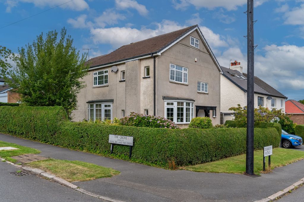 Property photo 1 of 31