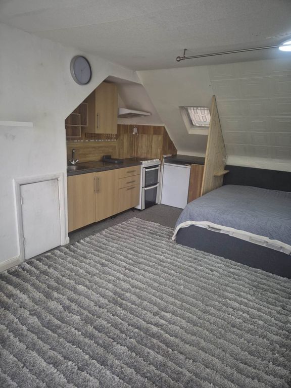 Property photo 1 of 4