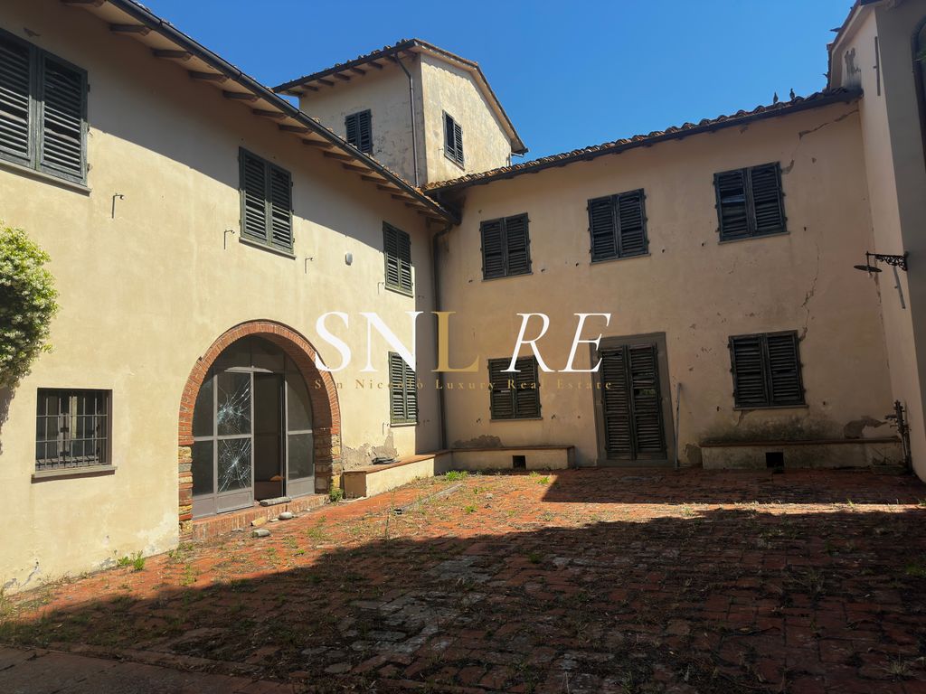 Property photo 1 of 53