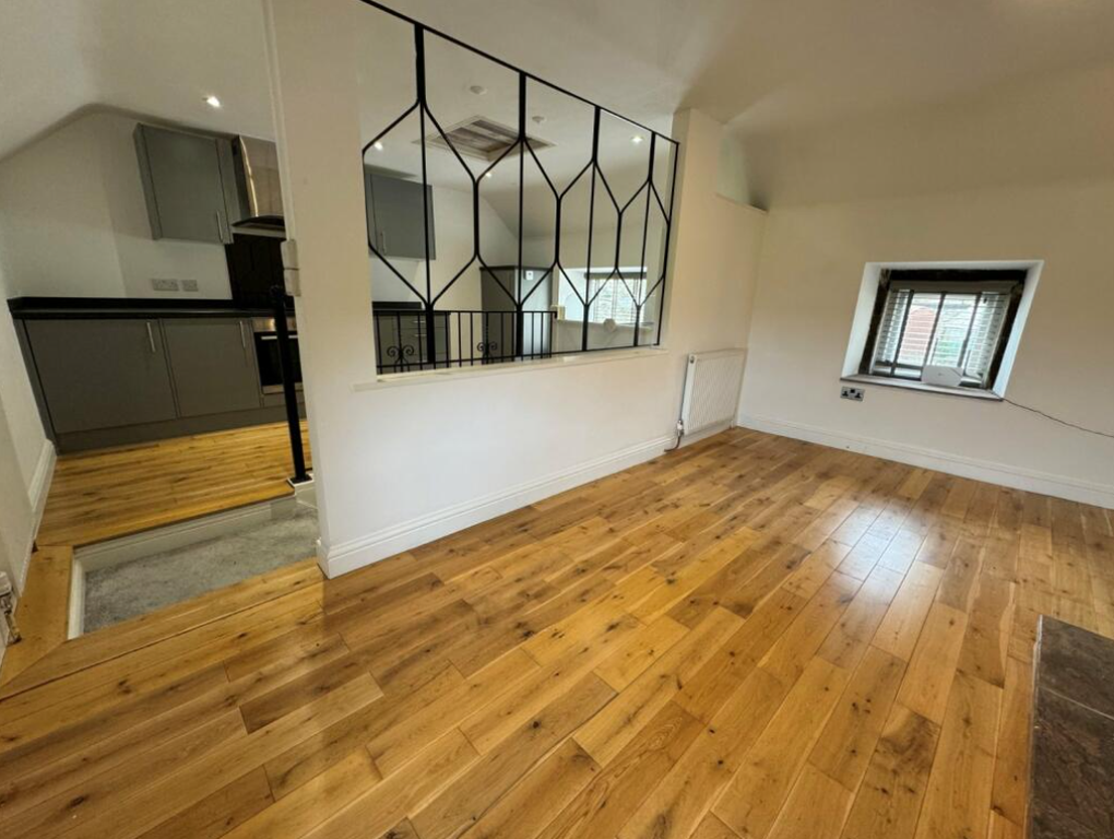 Property photo 1 of 8 1