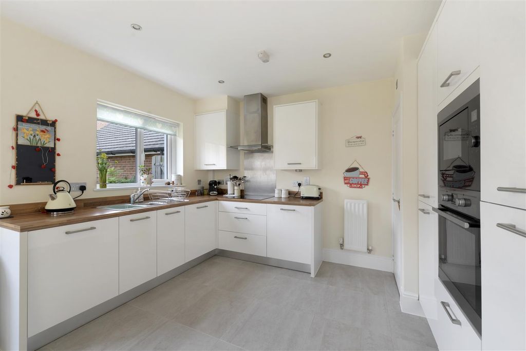 Property photo 2 of 17 2Tippen07.Jpg