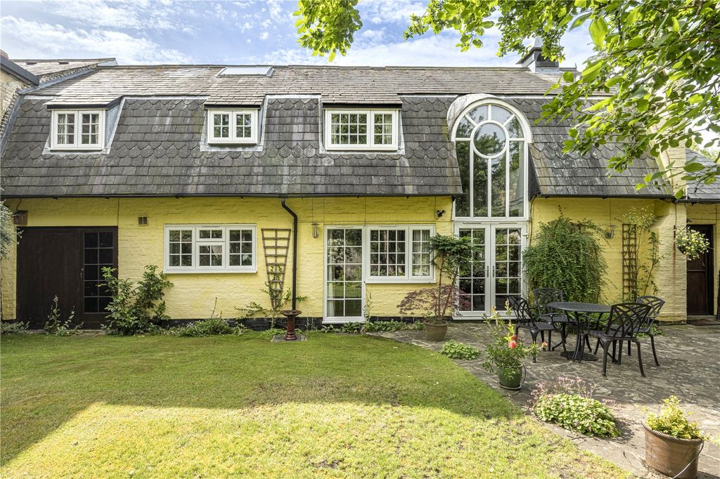 Property photo 1 of 31 Picture No. 11