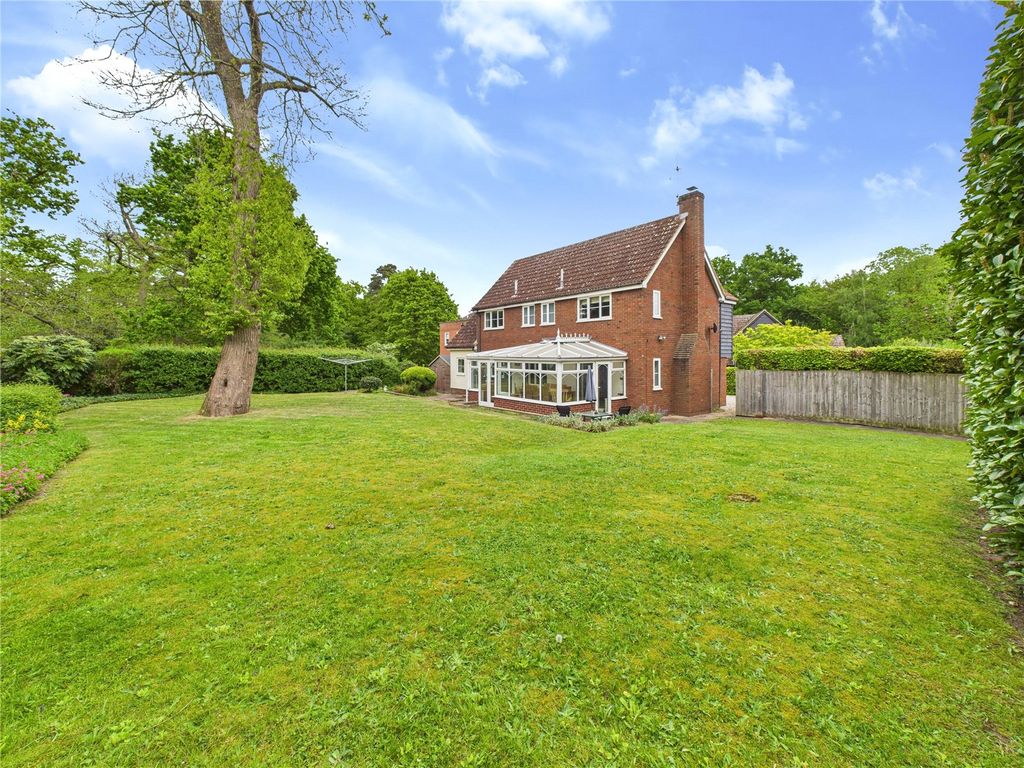 Property photo 2 of 23 Picture No. 04