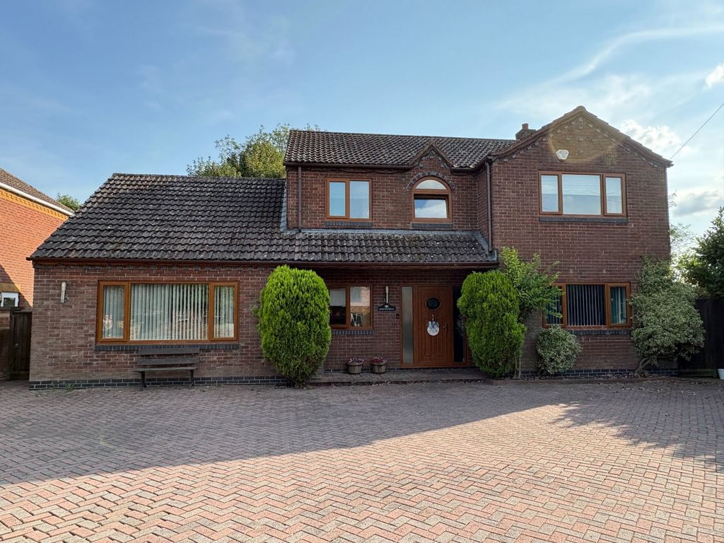 Property photo 1 of 30