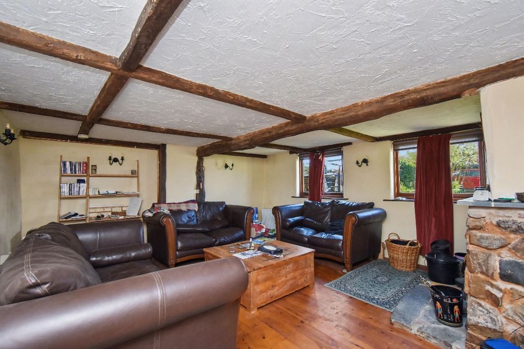 Property photo 3 of 22