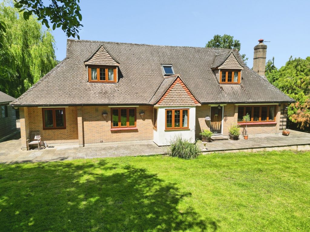 Property photo 1 of 25 Pbox-Img.Jpg