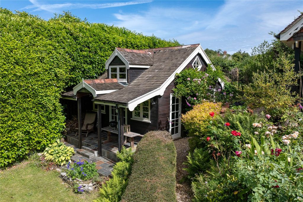 Property photo 3 of 23 Picture No. 06