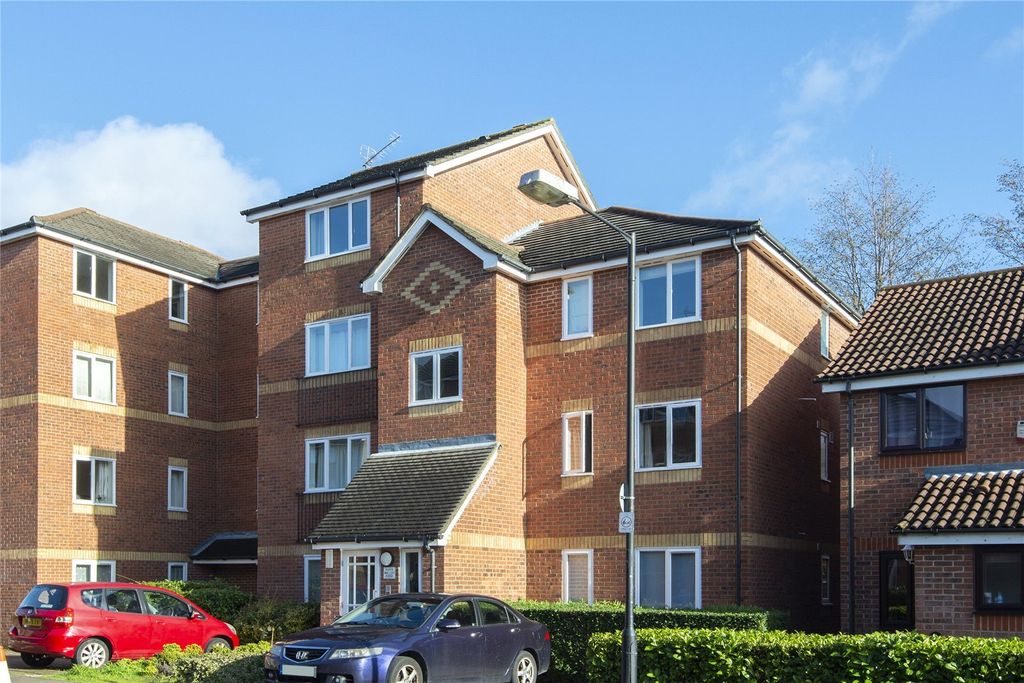 Property photo 2 of 10