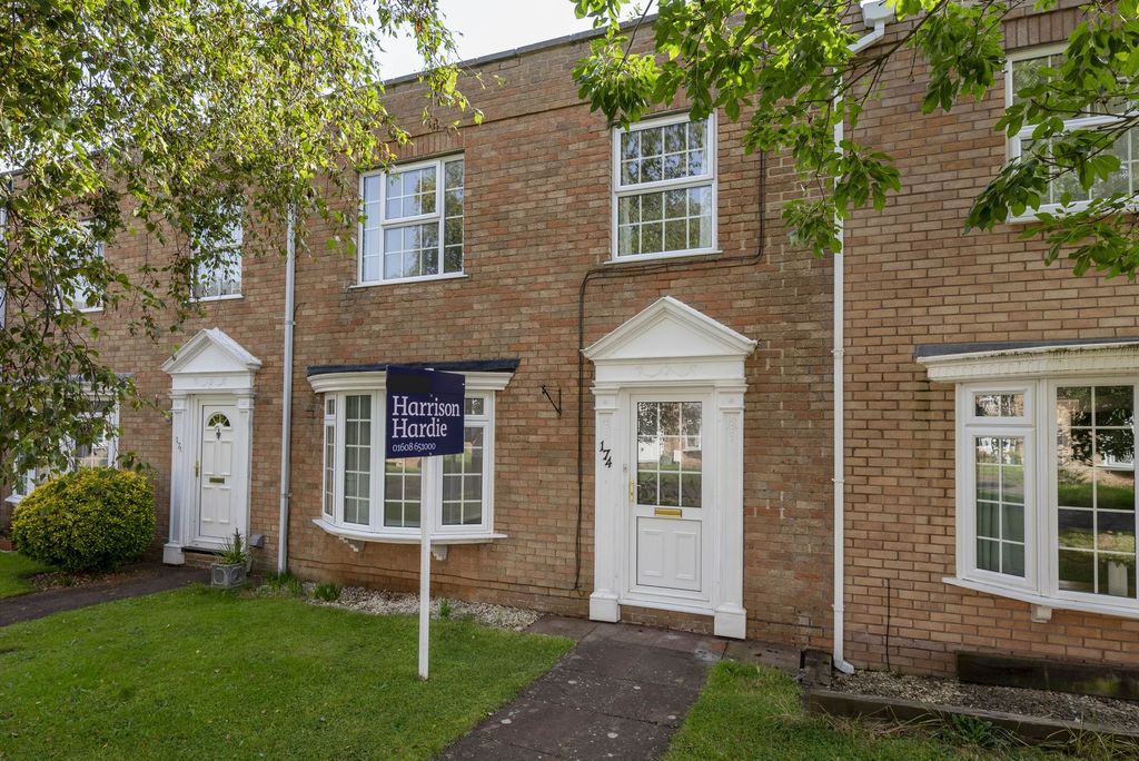 Property photo 1 of 8 External