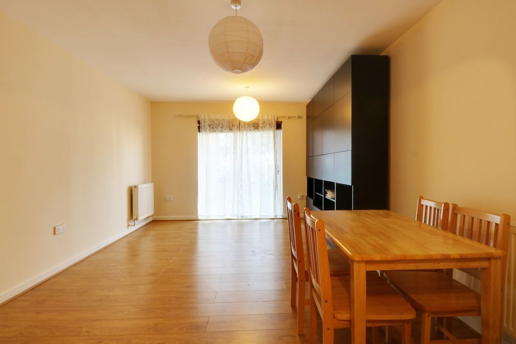 Property photo 3 of 15 4548873