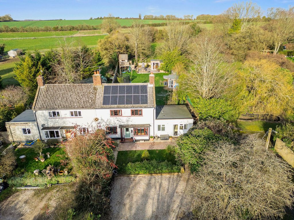 Property photo 1 of 24