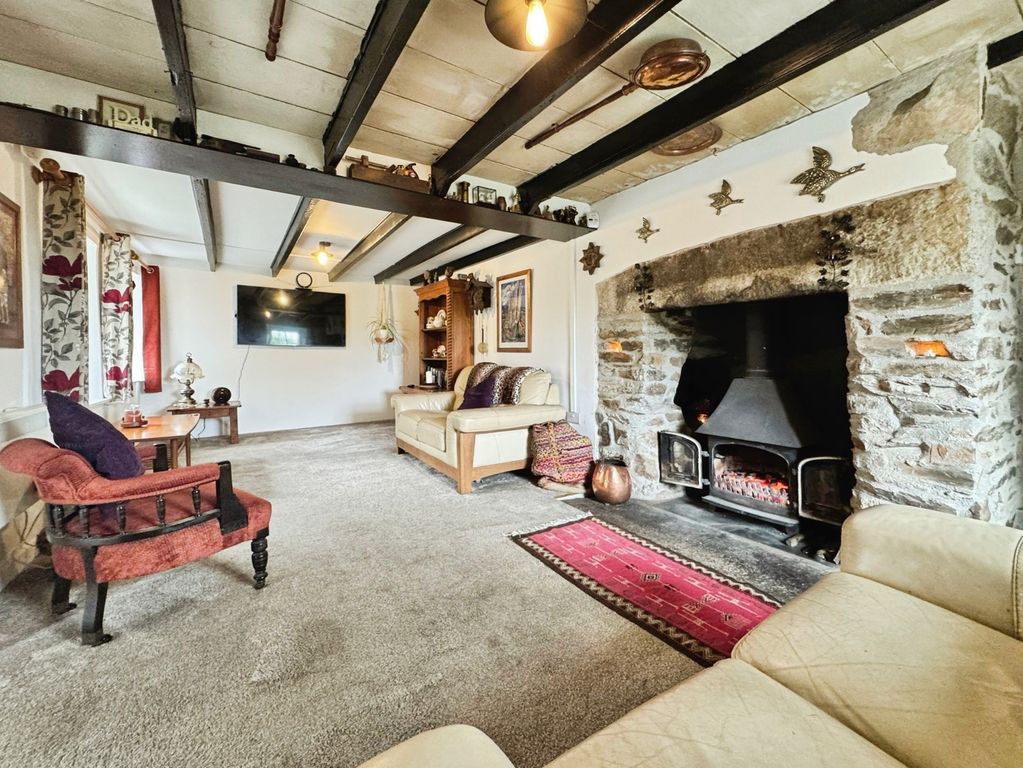 Property photo 2 of 31 Pbox-Img.Jpg