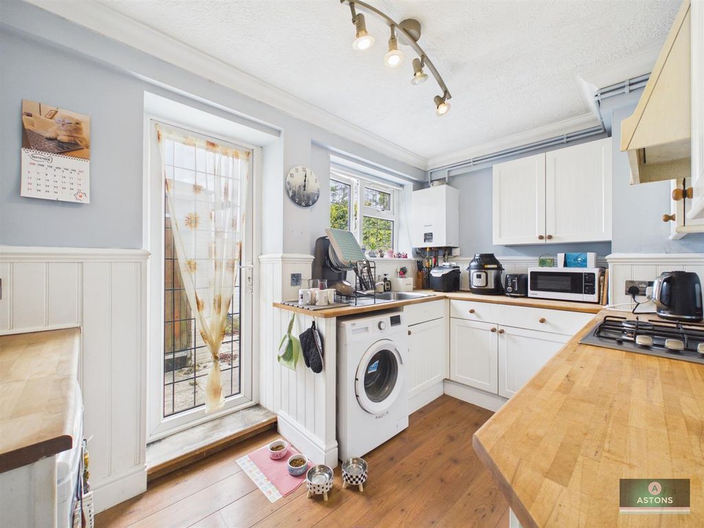 Property photo 3 of 10 Cam02067G0-Pr0396-Still005.Jpg