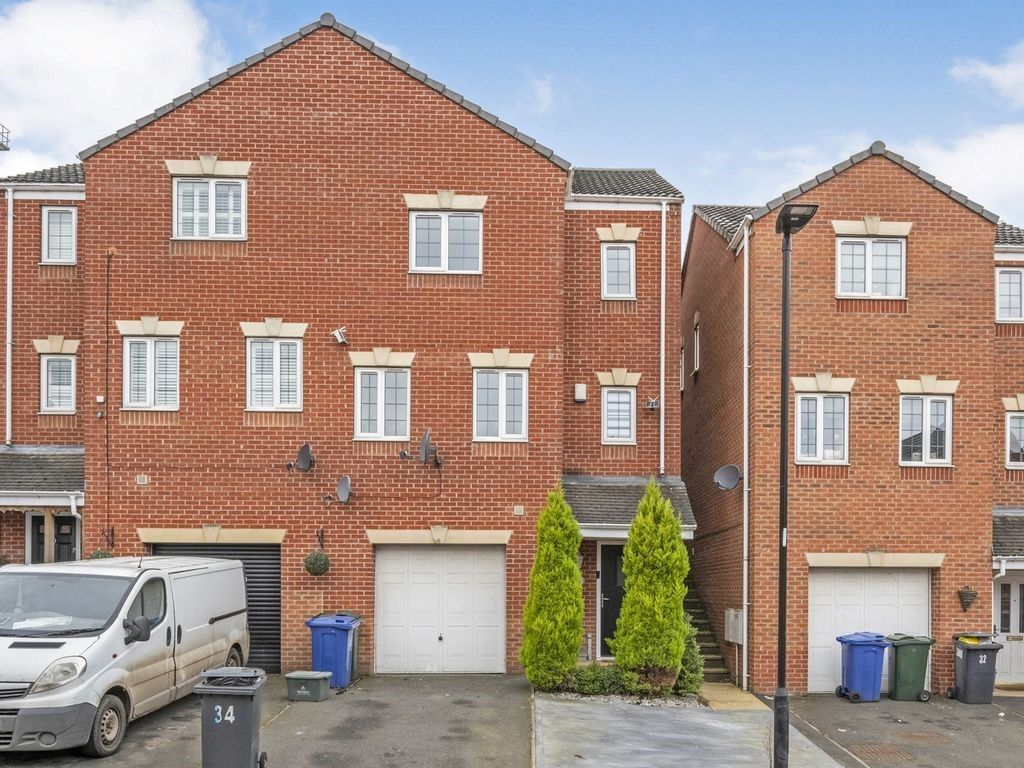 Property photo 1 of 18