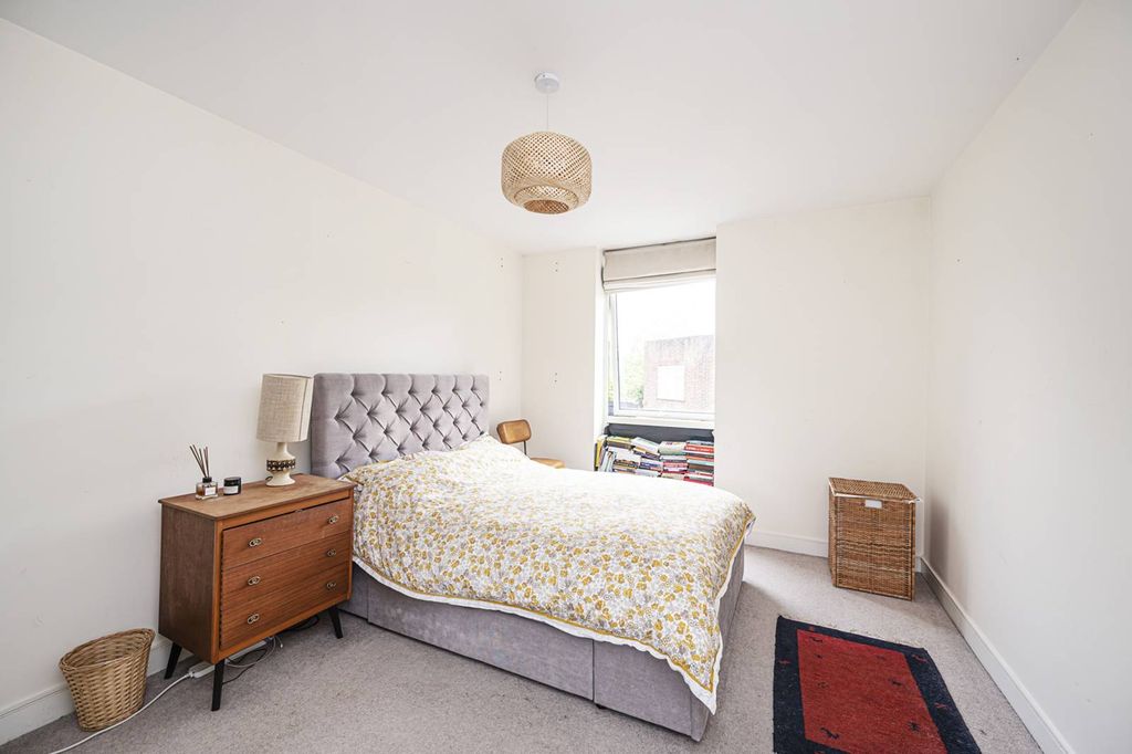 Property photo 3 of 8