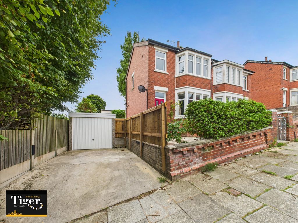 Property photo 1 of 16 Cam03440G0-Pr0368-Still001