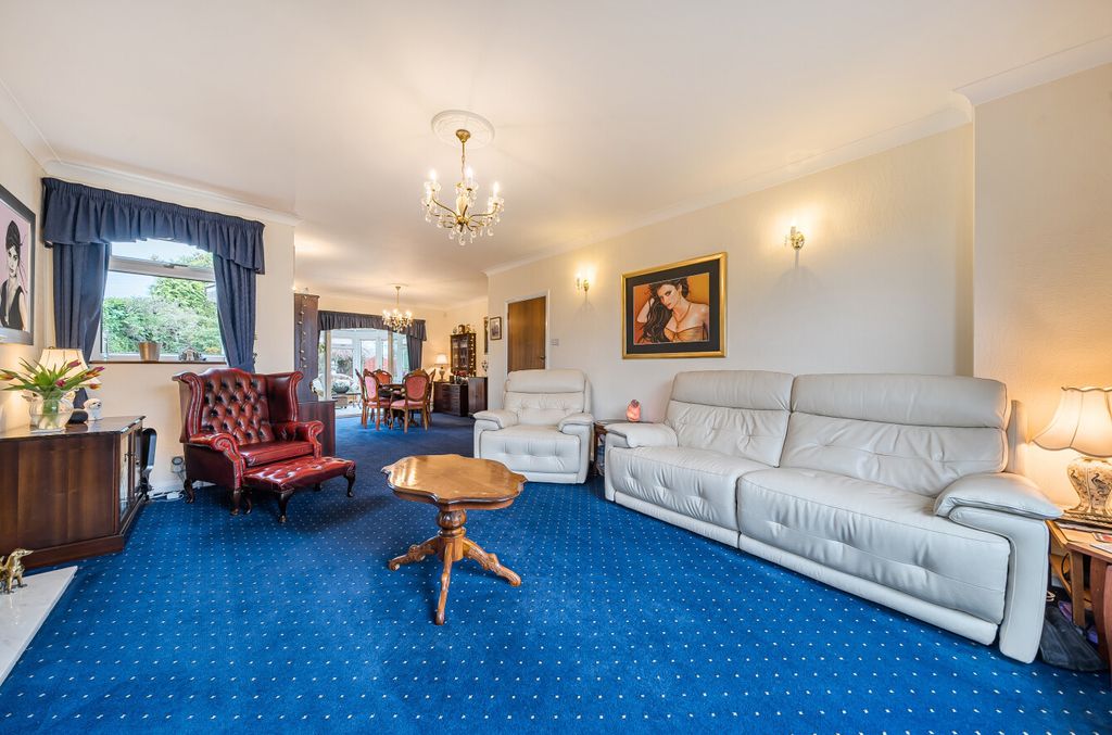 Property photo 3 of 29 1407657-12-6980c8...