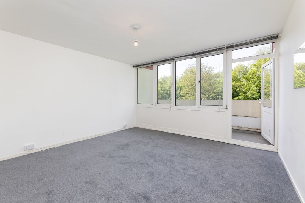 Property photo 1 of 10 Canterbury House ...
