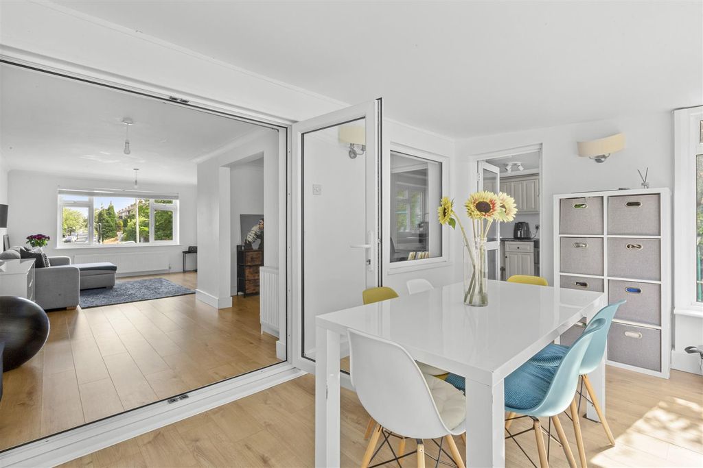 Property photo 3 of 15 Arundel Road-13.Jpg