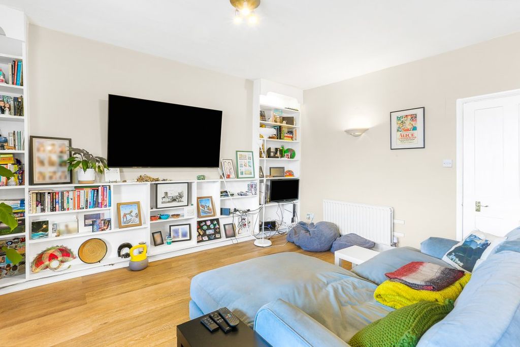 Property photo 2 of 12