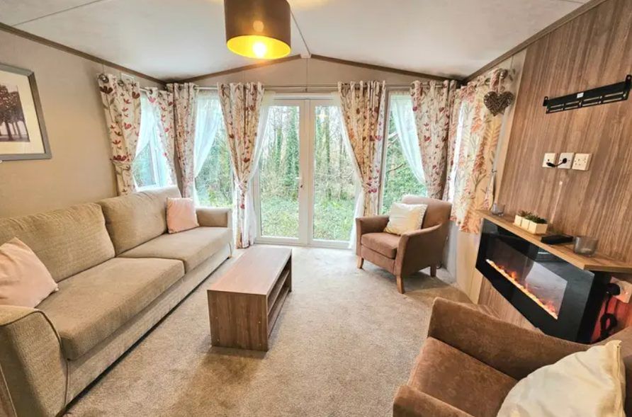 Property photo 1 of 17 1