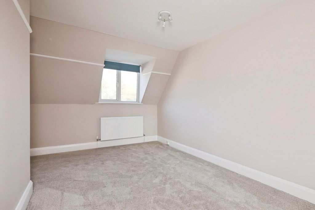 Property photo 2 of 19 Living Room