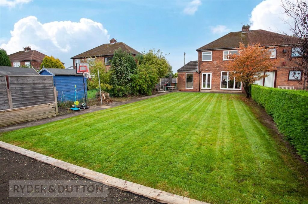 Property photo 3 of 23 Picture No. 24