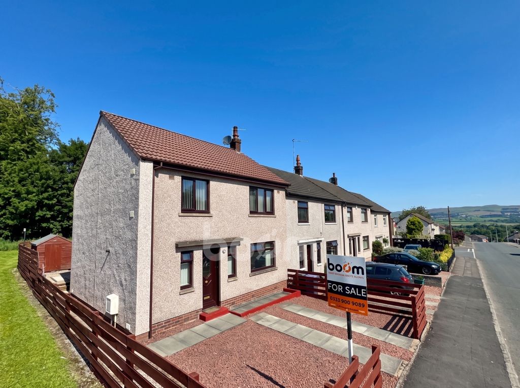 Property photo 1 of 26 Chestnut Avenue, Beith, Three Bedroom Three End Te