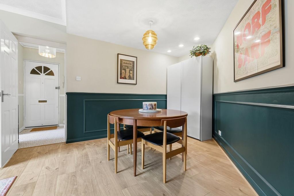 Property photo 3 of 12 Dining Room