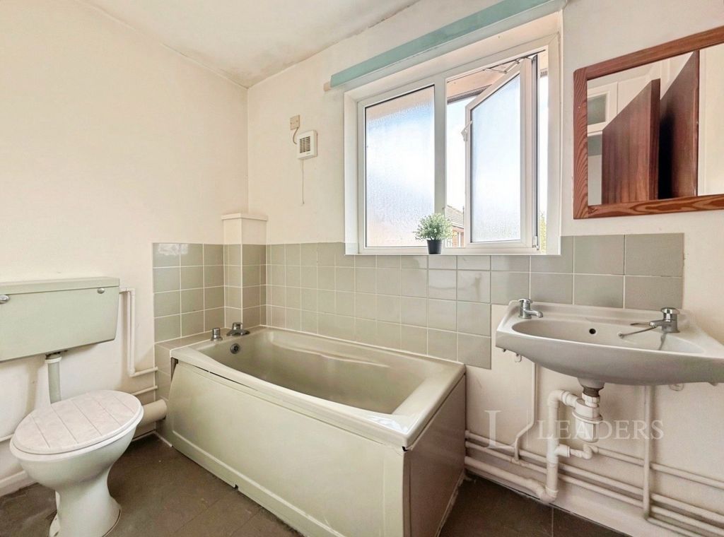 Property photo 2 of 6 Pbox-Img.Jpg