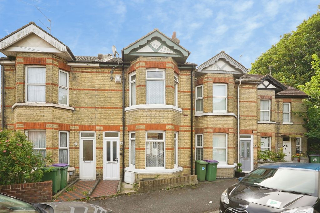 Property photo 1 of 19 Pbox-Img.Jpg