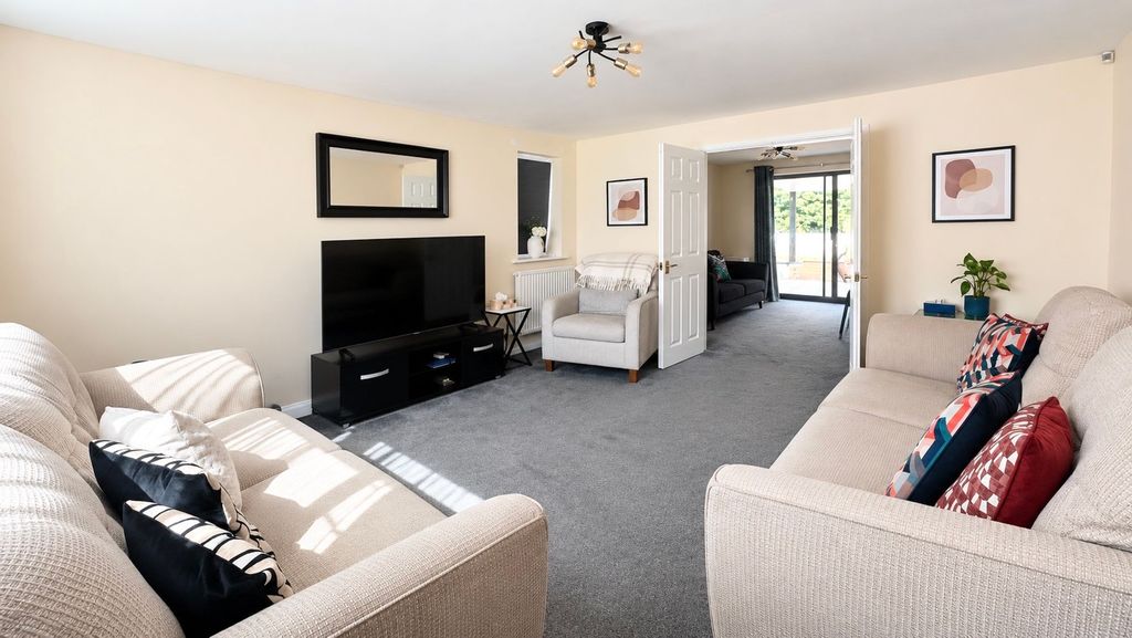 Property photo 3 of 17 Reception Room 1