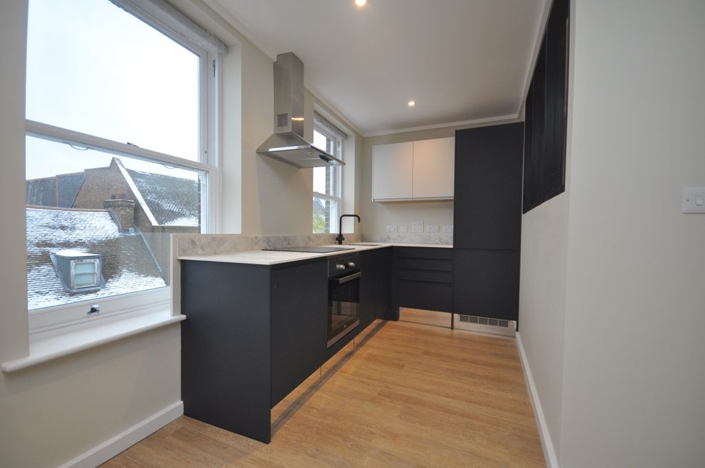 Property photo 2 of 4 027