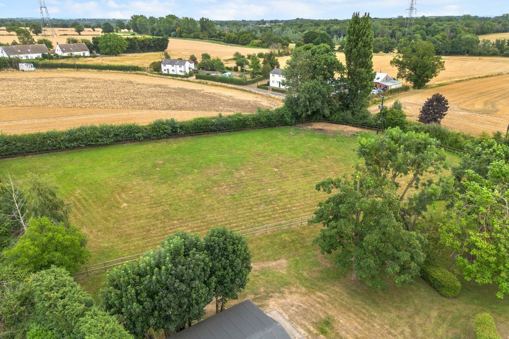 Property photo 3 of 56