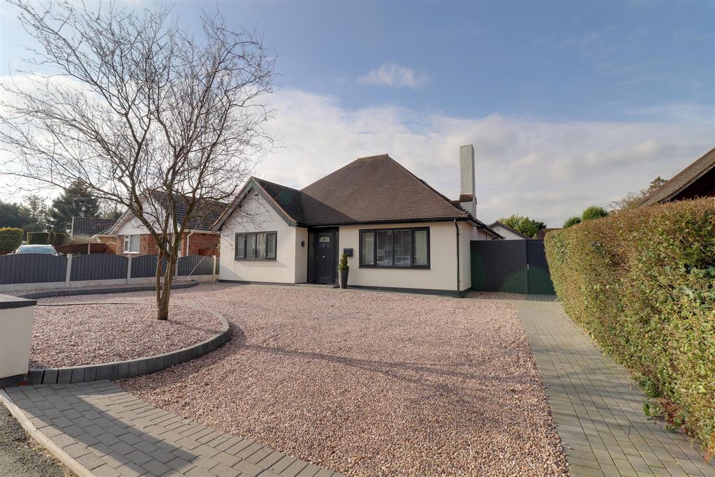 Property photo 1 of 28 Img_5561-Img_5563.Jpg