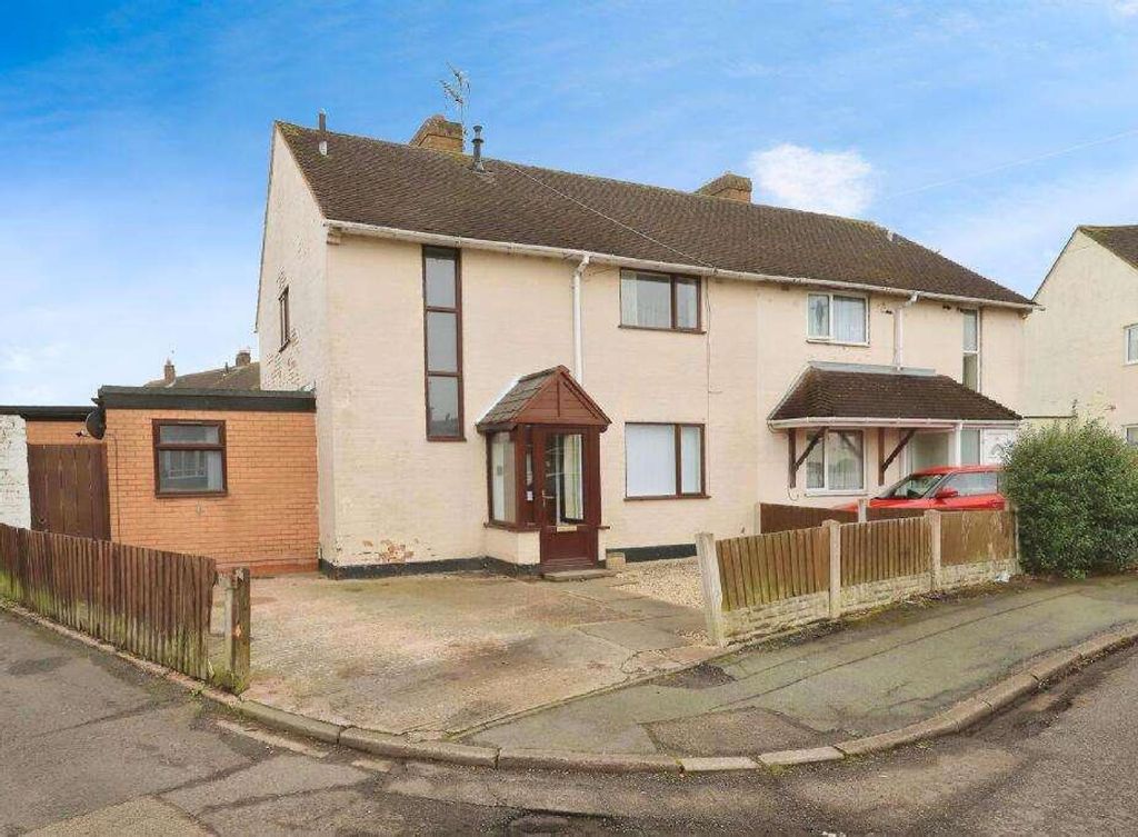 Property photo 1 of 9