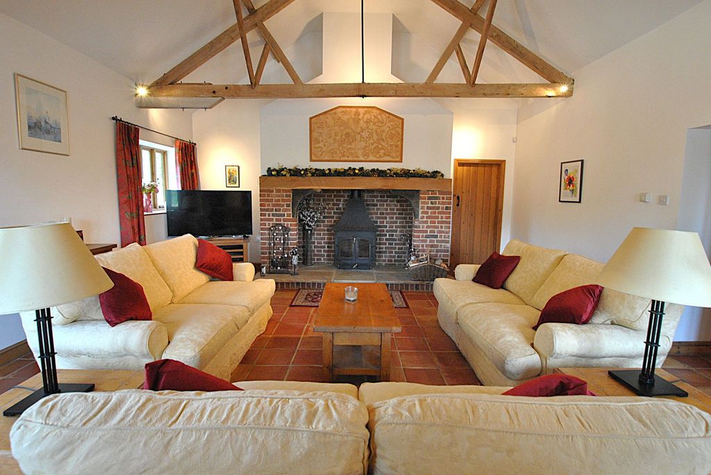 Property photo 3 of 34