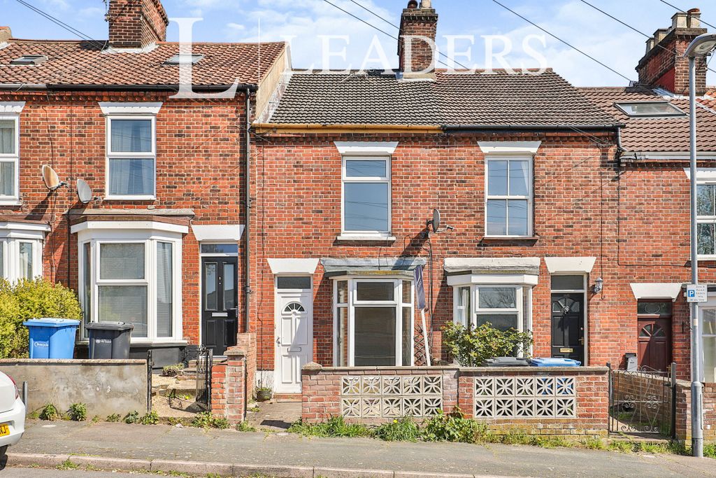 Property photo 1 of 10 Front