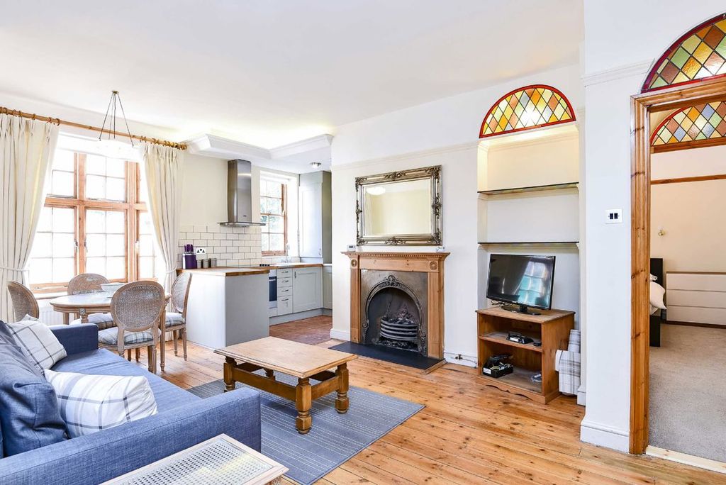 Property photo 1 of 8