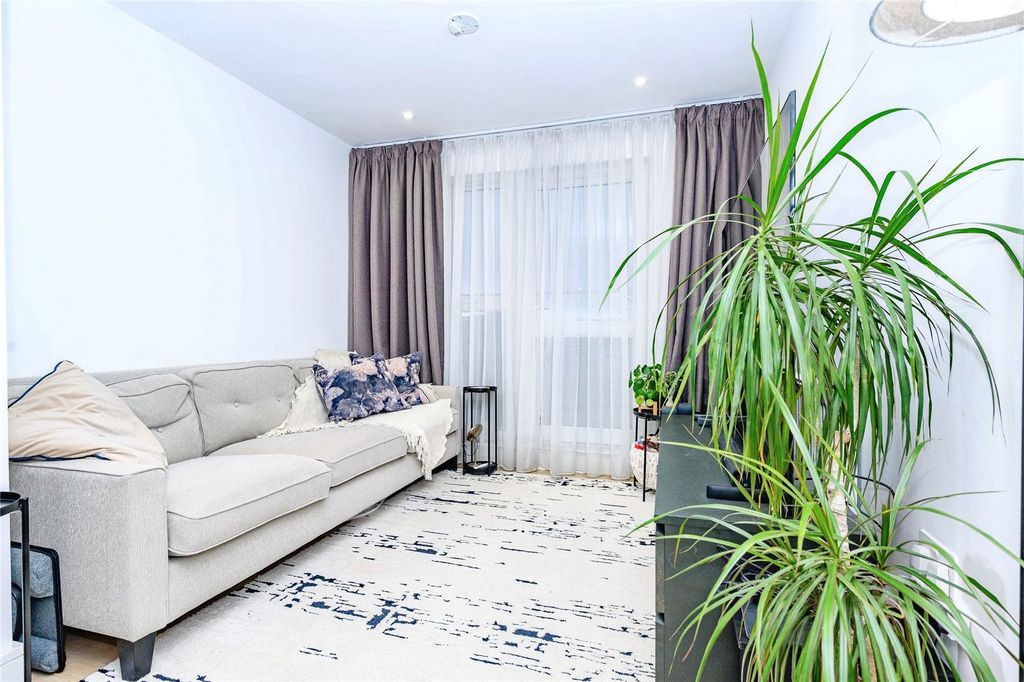 Property photo 2 of 13 Picture No. 01