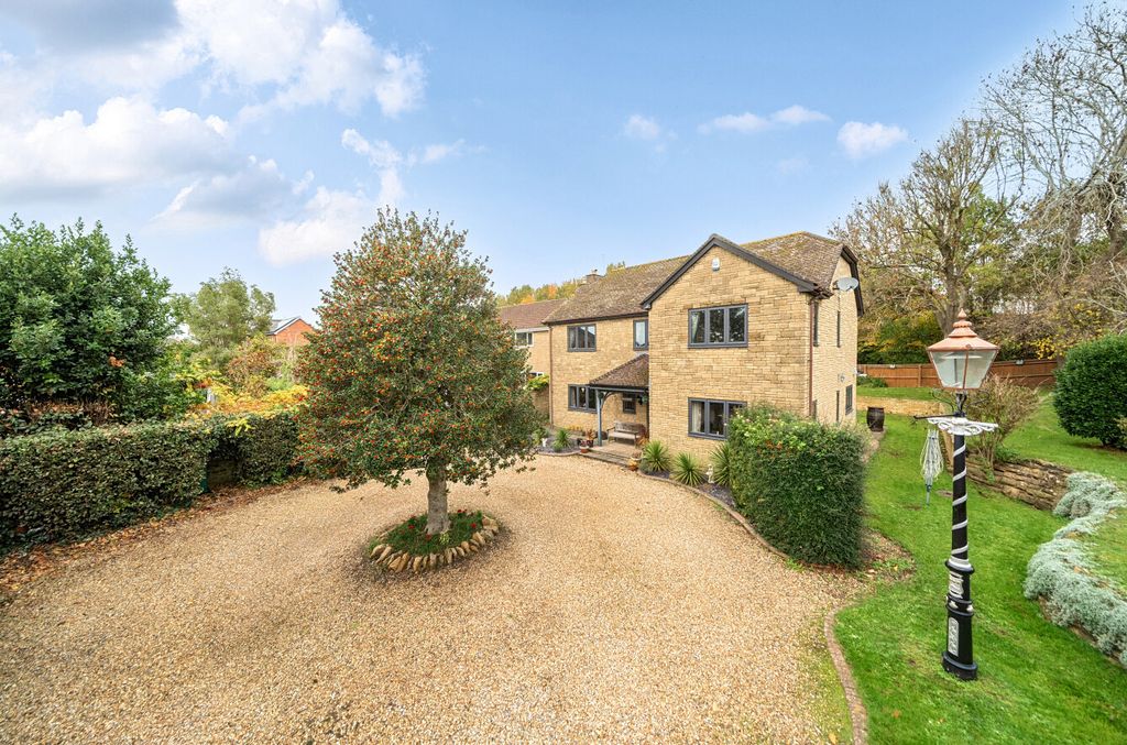 Property photo 2 of 30 1375195-1-690c85F...