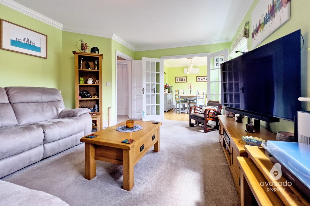 Property photo 2 of 22 4115185